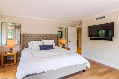 2203 Gulf Shore Blvd N #E1, Naples, FL 34102 - Photo 6