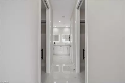 2015 NW 21st St, Cape Coral, FL 33993 - Photo 20