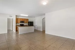 1111 SW 41st Terrace, Cape Coral, FL 33914 - Photo 12