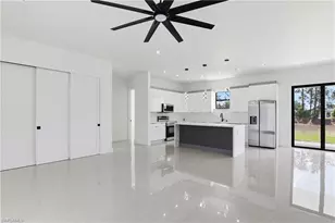 1122 Edelweiss St E, Lehigh Acres, FL 33974 - Photo 8