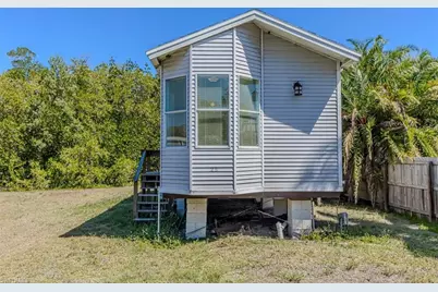 25 & 26 Plantation Dr, Everglades City, FL 34141 - Photo 8
