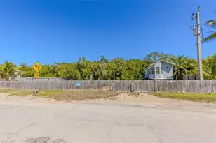 25 & 26 Plantation Dr, Everglades City, FL 34141 - Photo 30