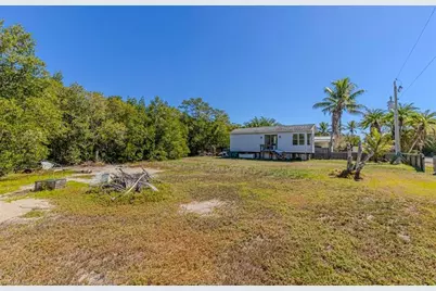 25 & 26 Plantation Dr, Everglades City, FL 34141 - Photo 24