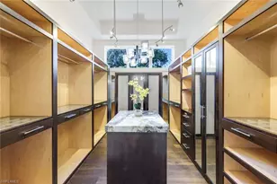 605 Galleon Dr, Naples, FL 34102 - Photo 24