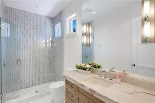 605 Galleon Dr, Naples, FL 34102 - Photo 36