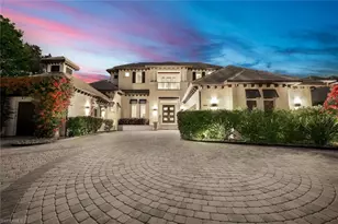 605 Galleon Dr, Naples, FL 34102 - Photo 4