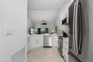 853 Tanbark Dr, Naples, FL 34108 - Photo 14