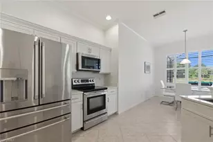 6786 Old Banyan Way, Naples, FL 34109 - Photo 10