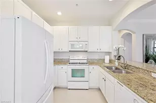 1423 Santiago Cir, Naples, FL 34113 - Photo 10