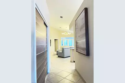 801 99th Ave N, Naples, FL 34108 - Photo 8