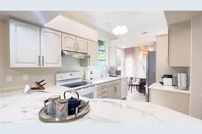 801 99th Ave N, Naples, FL 34108 - Photo 16