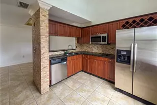 3407 Winkler Ave, Fort Myers, FL 33916 - Photo 4