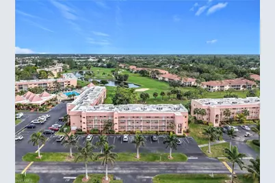 175 Turtle Lake Ct #310, Naples, FL 34105 - Photo 2