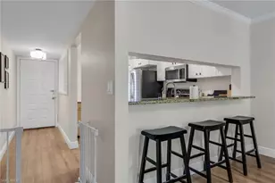 3031 Sandpiper Bay Cir, Naples, FL 34112 - Photo 4