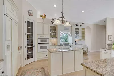 1510 Chesapeake Ave, Naples, FL 34102 - Photo 8