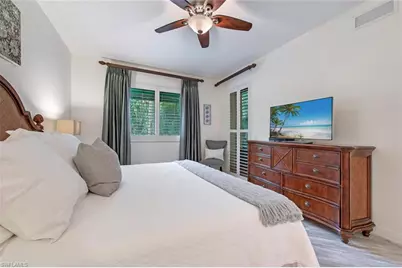 1035 Sandpiper St #F-104, Naples, FL 34102 - Photo 8