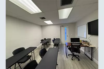 3900 Broadway, Fort Myers, FL 33901 - Photo 18