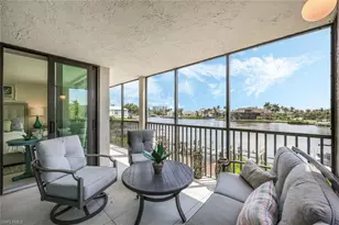 10562 Gulf Shore Dr, Naples, FL 34108 - Photo 2