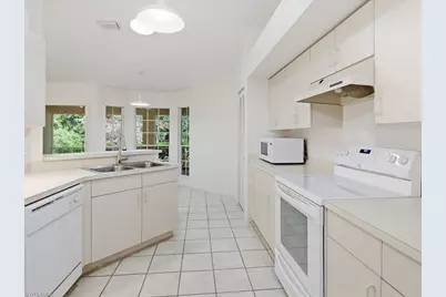 2305 Piccadilly Circus, Naples, FL 34112 - Photo 10