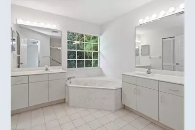 2305 Piccadilly Circus, Naples, FL 34112 - Photo 18