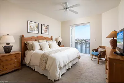 410 Flagship Dr #806, Naples, FL 34108 - Photo 4