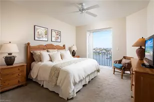 410 Flagship Dr, Naples, FL 34108 - Photo 4
