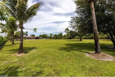 3223 4th Ave NE, Naples, FL 34120 - Photo 40