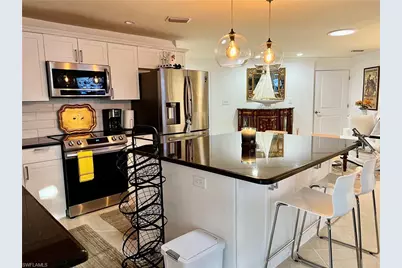 283 Cypress Way W, Naples, FL 34110 - Photo 2