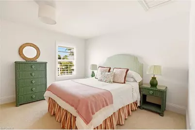 322 Harbour Dr #302D, Naples, FL 34103 - Photo 22