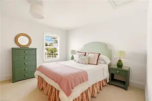 322 Harbour Dr, Naples, FL 34103 - Photo 22