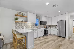 6155 Standing Oaks Ln, Naples, FL 34119 - Photo 10