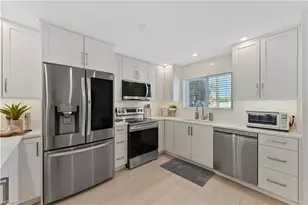 1686 Blue Point Ave, Naples, FL 34102 - Photo 8