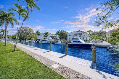 1686 Blue Point Ave #B5, Naples, FL 34102 - Photo 1