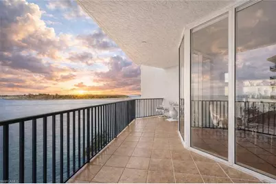 700 La Peninsula Blvd #404, Naples, FL 34113 - Photo 1