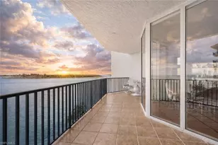 700 La Peninsula Blvd, Naples, FL 34113 - Photo 1