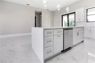 2813 19th St SW, Lehigh Acres, FL 33976 - Photo 12