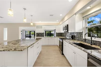 3461 Lakeview Dr, Naples, FL 34112 - Photo 16