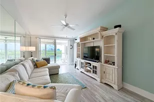 300 Horse Creek Dr, Naples, FL 34110 - Photo 4