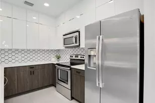 5629 Whisperwood Blvd, Naples, FL 34110 - Photo 10