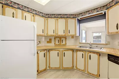 181 W Manatee Loop, Punta Gorda, FL 33950 - Photo 14