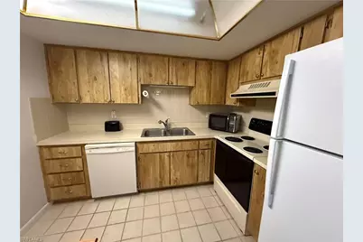 6136 Whiskey Creek Dr #521, Fort Myers, FL 33919 - Photo 8