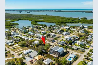 24526 Redfish St, Bonita Springs, FL 34134 - Photo 6