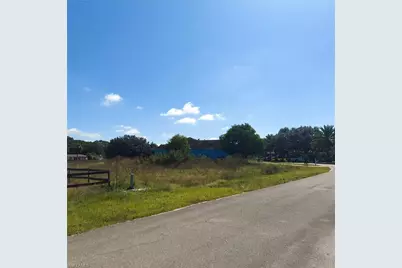 2189 Lincoln Park Ave, Alva, FL 33920 - Photo 1