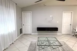 2060 22nd Ave NE, Naples, FL 34120 - Photo 6