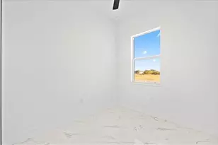 1009/1011 NE 15th Ln, Cape Coral, FL 33909 - Photo 16