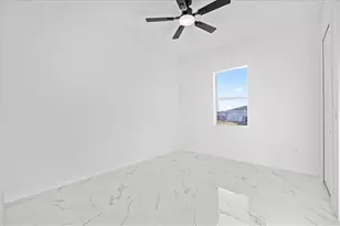 1009/1011 NE 15th Ln, Cape Coral, FL 33909 - Photo 22