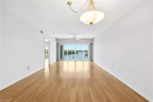 13105 Vanderbilt Dr, Naples, FL 34110 - Photo 28