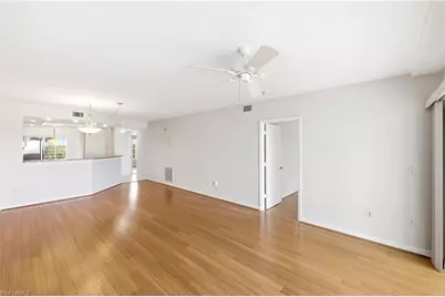 13105 Vanderbilt Dr #407, Naples, FL 34110 - Photo 12