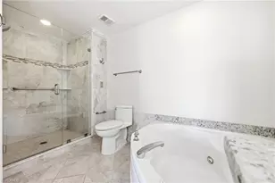 13105 Vanderbilt Dr, Naples, FL 34110 - Photo 24