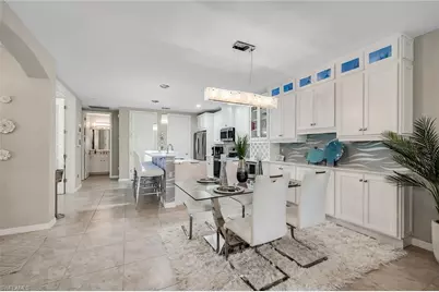 14815 Edgewater Cir, Naples, FL 34114 - Photo 8